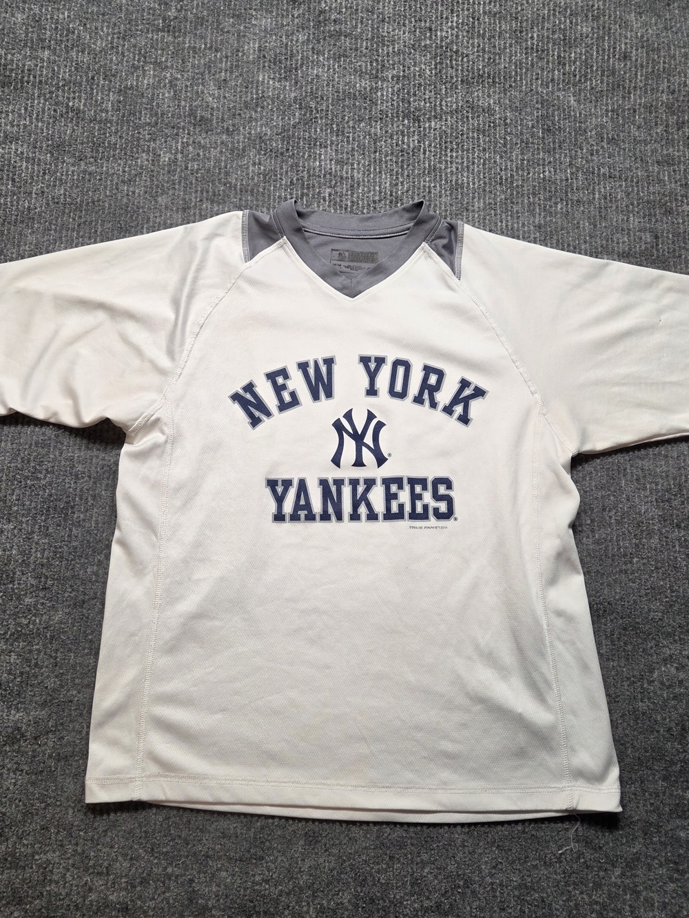 New York Yankees Men's Medium White & Gray Short Sleeve Tee By True Fan 2014
